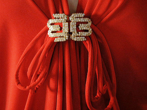 STUNNING VINTAGE LUCIE ANN BEVERLY HILLS GODDESS DRESSING GOWN / EVENING GOWN WITH DAZZLING RHINESTONE CLASP