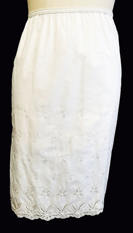 FANCY VINTAGE MOVIE STAR GLISTENING SILVERY WHITE EMBROIDERED EYELET HALF SLIP  - MADE IN THE U.A.