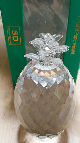 OLEG CASSINI SPARKING CRYSTAL FACETED PINEAPPLE PAPERWEIGHT - (1 PAPERWEIGHT)