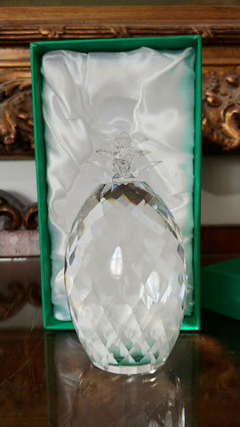 OLEG CASSINI SPARKING CRYSTAL FACETED PINEAPPLE PAPERWEIGHT - (1 PAPERWEIGHT)