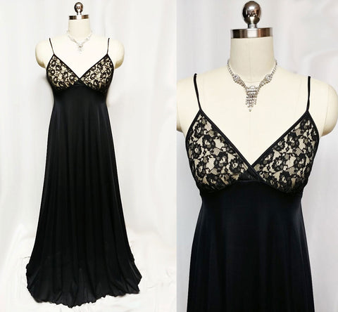 VINTAGE OLGA RARE STYLE GRAND SWEEP BLACK LACE NIGHTGOWN IN RAVEN