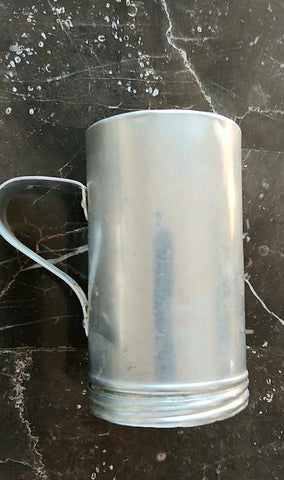 *VINTAGE METAL POWDER SUGAR / SHAKER SALT SHAKER - (1 SALT SHAKER)
