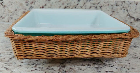VINTAGE PYREX AQUA OVENWARE BAKING DISH  /  CASSEROLE DISH WITH RATTAN SERVING CARRIER