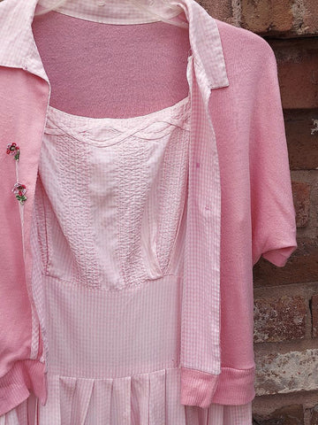 VINTAGE 1950s PINK & WHITE GINGHAM CHECK DRESS WITH MATCHING SWEATER SET