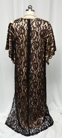*GLAMOROUS VINTAGE ROVEL OF CALIFORNIA BLACK LACE & CHAMPAGNE SATIN DRESSING GOWN / LOUNGEWEAR / CAFTAN