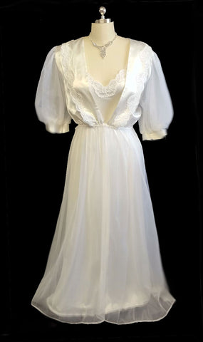 VINTAGE BRIDAL WEDDING NIGHT VAL MODE PEIGNOIR & NIGHTGOWN SET ADORNED WITH LACE APPLIQUES - NEW WITH TAG