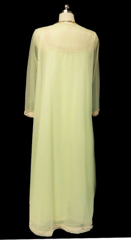 *VINTAGE VANITY FAIR DOUBLE NYLON PEIGNOIR & NIGHTGOWN SET WITH ECRU LACE IN KEY LIME COOKIE