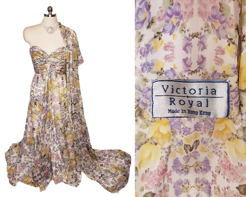 VINTAGE VICTORIA ROYAL MADE IN HONG KONG RUCHED SWEETHEART NECKLINE EVENING GOWN WITH STOLE