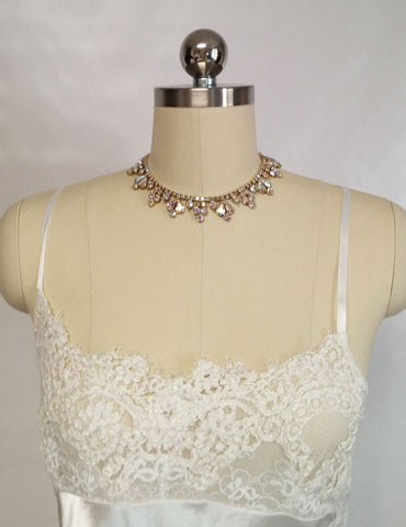 GORGEOUS VICTORIA’S SECRET BRIDAL TROUSSEAU GLEAMING SATIN BIAS NIGHTGOWN ADORNED WITH SILVER & WHITE LACE WITH SPARKLING CORDING