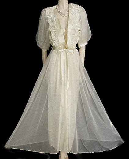 GORGEOUS VINTAGE VICTORIA S SECRET BRIDAL TROUSSEAU EMBROIDERED