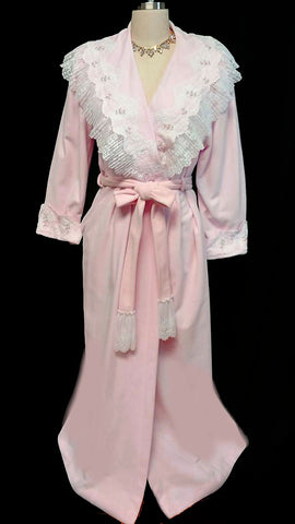 VINTAGE GLAMOROUS 1980s VANITY FAIR PINK VELOUR DRESSING GOWN ROBE WITH HUGE PLEATED LACE EMBROIDERED SHAWL COLLAR