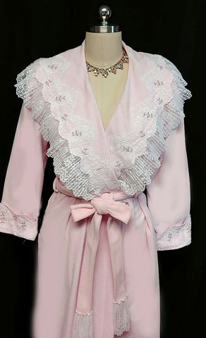 *VINTAGE GLAMOROUS 1980s VANITY FAIR PINK VELOUR DRESSING GOWN ROBE WITH HUGE PLEATED LACE EMBROIDERED SHAWL COLLAR