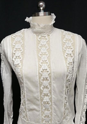 *VINTAGE '50s / '60s OPEN LACE WORK BLOUSE WITH EXQUISITE DETAILING
