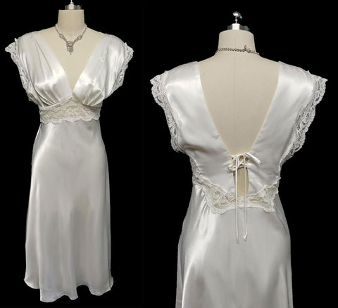 VINTAGE LUXURIOUS BRIDAL TROUSSEAU GLEAMING SATIN &  LACE BIAS NIGHTGOWN