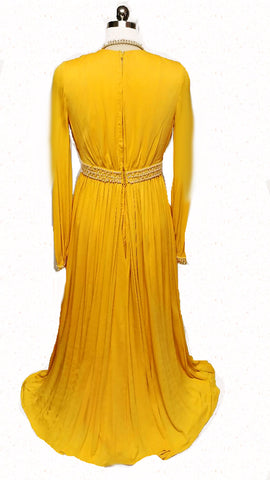 GLAMOROUS VINTAGE GRAND SWEEP EVENING GOWN ENCRUSTED WITH RHINESTONES, PEARLS, SILVER BEADS AND CRYSTALS WITH METAL ZIPPER IN PHARAOH'S GOLD
