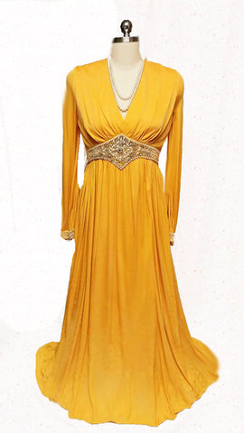 GLAMOROUS VINTAGE GRAND SWEEP EVENING GOWN ENCRUSTED WITH RHINESTONES, PEARLS, SILVER BEADS AND CRYSTALS WITH METAL ZIPPER IN PHARAOH'S GOLD