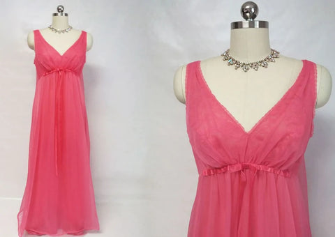 VINTAGE VANITY FAIR DOUBLE NYLON LACE FLOATING HOLLYWOOD STYLE NIGHTGOWN IN CALYPSO