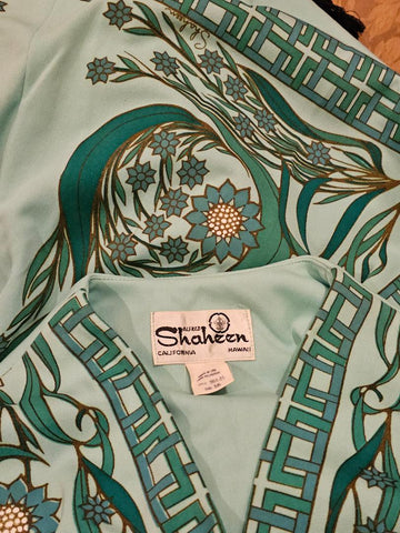 VINTAGE 1970s ALFRED SHAHEEN HAND PRINTED FLORAL & LEAF DRESS IN DEEP MINT & DYNASTY GREEN