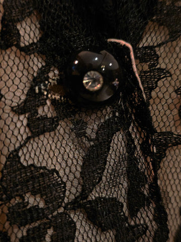 VINTAGE 1950s - 1960s OLD HOLLYWOOD PEIGNOIR - BLACK LACE & PINK ORGANZA  WITH SPARKLING RHINESTONE BUTTONS