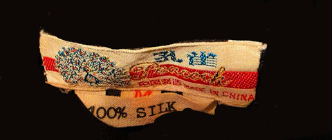 VINTAGE BLACK SILK CHINESE KIMONO ROBE – EXQUISITE EMBROIDERY AND LUXURIOUS SILK