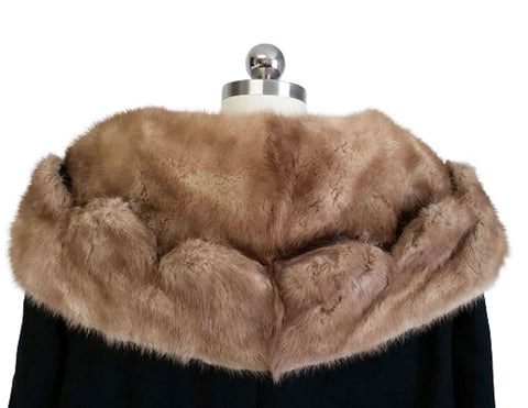 VINTAGE 1960s SCALLOPED MINK DOUBLE SHAWL LIKE COLLAR  -  COAT NOT INCLUDED