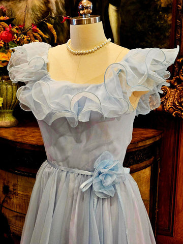 ETHEREAL 1950S BLUE ORGANZA EVENING GOWN WITH SATIN WAIST SASH AND HAND-CRAFTED ROSE DETAIL