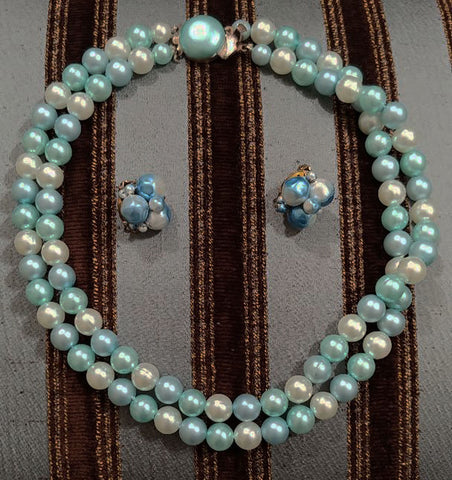 VINTAGE 50s 60s FAUX PEARL NECKLACE IN AQUA, BABY BLUE & WHITE MADE IN HONG KONG WITH BLUE PEARL CLIP EARRINGS JAPAN