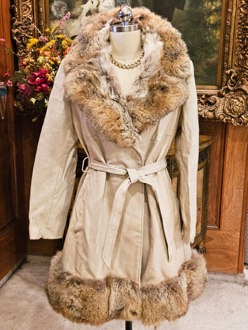VINTAGE 1960s / 1970s BULLOCK'S SNOW QUEEN BEIGE LEATHER COAT WITH FUR COLLAR AND HEM