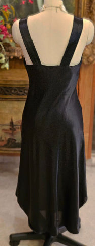 VINTAGE BLACK SATIN PEIGNOIR & NIGHTGOWN SET – GOLD EMBROIDERY, GLAMOROUS LINGERIE ENSEMBLE