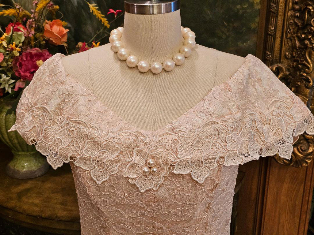 VINTAGE CACHET FOR BARI PROTAS PEACHY PINK LACE DRESS ADORNED WITH LAR Vintage Clothing & Fashions | Midnight Glamour VINTAGE CACHET FOR BARI PROTAS PEACHY PINK LACE DRESS ADORNED WITH LAR Vintage Clothing & Fashions | Midnight Glamour