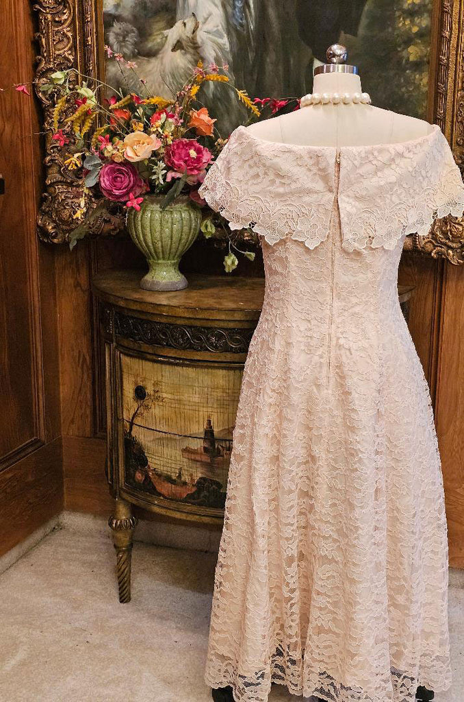 VINTAGE CACHET FOR BARI PROTAS PEACHY PINK LACE DRESS ADORNED WITH LAR Vintage Clothing & Fashions | Midnight Glamour VINTAGE CACHET FOR BARI PROTAS PEACHY PINK LACE DRESS ADORNED WITH LAR Vintage Clothing & Fashions | Midnight Glamour