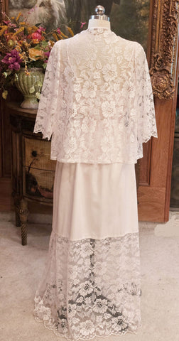 VINTAGE DEENA PALE PINK LACEY SATIN PEIGNOIR & GOWN SET - NEW OLD STOCK