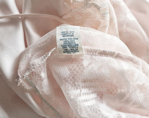 VINTAGE DEENA PALE PINK LACEY SATIN PEIGNOIR & GOWN SET - NEW OLD STOCK