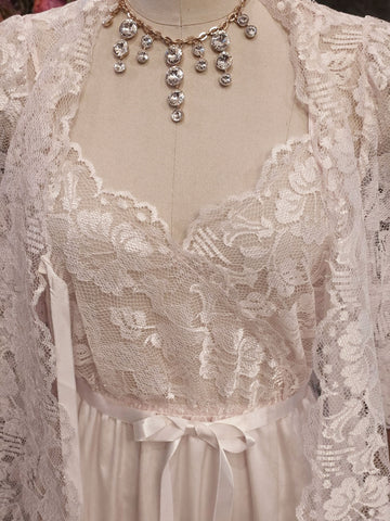 VINTAGE DEENA PALE PINK LACEY SATIN PEIGNOIR & GOWN SET - NEW OLD STOCK