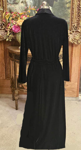 VINTAGE PREOWNED DIAMOND TEA VELOUR ROBE – “TUXEDO BLACK” – RARE ALL BLACK SATIN LAPEL WRAP