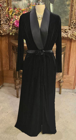 VINTAGE PREOWNED DIAMOND TEA VELOUR ROBE – “TUXEDO BLACK” – RARE ALL BLACK SATIN LAPEL WRAP