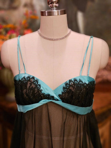 VINTAGE EYE-FUL THE FLAUMS SHEER BLACK AND TURQUOISE SATIN EYELASH LACE