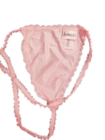 GLAMOROUS VINTAGE LARGE NEW FREDERICK'S LARGE SIZE PINK MERRY WIDOW FOUNDATION WITH LACE MEETAL GARTERS AND MATCHING THONG