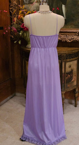 DONNA RICHARD AMETHYST PURPLE LACE NIGHTGOWN - 1970s / 1980s GILLIGAN O'MALLEY PETITE SMALL MAYBE MEDIUM