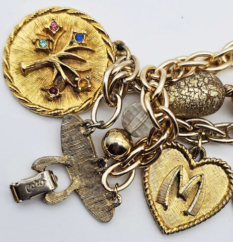 VINTAGE OLD HOLLYWOOD CHARM BRACELET WITH LARGE ORNATE CHARMS, RHINESTONES & MULTI-STRAND GOLD BEAD