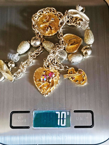 VINTAGE OLD HOLLYWOOD CHARM BRACELET WITH LARGE ORNATE CHARMS, RHINESTONES & MULTI-STRAND GOLD BEAD