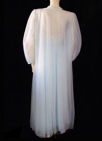 VINTAGE INTIME OF CALIFORNIA DOUBLE NYLON IVORY LACE PEIGNOIR & NIGHTGOWN SET IN LAGOON