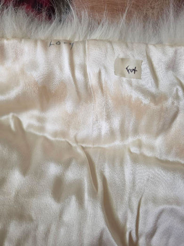 VINTAGE IVORY FOX FUR STOLE - RHINESTONE CLASP - SATIN LINED - HAND WARMER POCKETS - BRIDAL WRAP