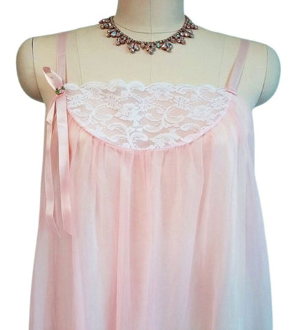 EXQUISITE VINTAGE FLUFFY INTIME LACE DOUBLE NYLON PEIGNOIR & NIGHTGOWN IN VENETIAN PEACH