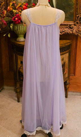 VINTAGE JENELLE DOUBLE NYLON NIGHTGOWN WITH NYLON ROSETTES IN LAVENDER & LACE