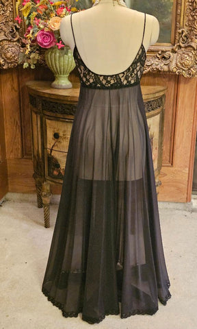 VINTAGE 70S/80S CLAIRE SANDRA BY LUCIE ANN BEVERLY HILLS BLACK LACE PEIGNOIR & NIGHTGOWN SET – HOLLYWOOD GLAMOUR