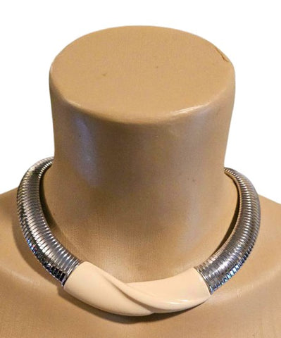 VINTAGE 80s MONET CREAM & SILVER TONE METAL OMEGA CHOKER COLLAR SIGNED NECKLACE