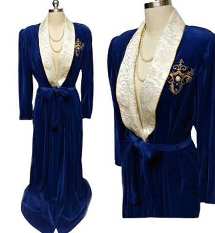 NEW OLD STOCK - VINTAGE KATHLEEN USHERWOOD FOR PERIPHERY IN SAPPHIRE VELVETY VELOUR ROBE WITH CREAM & GOLD EMBROIDERED LAPELS WITH RHINESTONE & PEARL CREST - GORGEOUS! - PERFECT FOR A GIFT FOR CHRISTMAS OR A BIRTHDAY