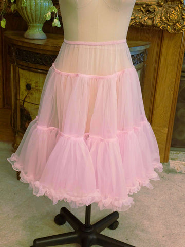 VINTAGE FULL CIRCLE NYLON CRINOLINE - STRAWBERRY ICE CREAM PINK – SOFT & FEMININE
