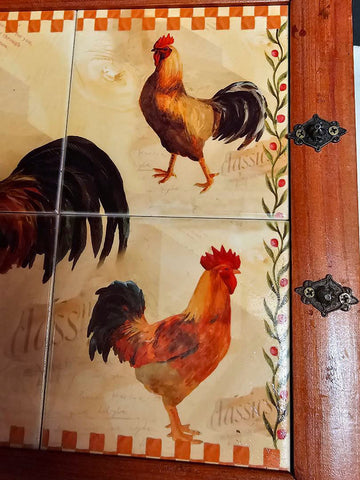 VINTAGE ROOSTER CERAMIC TILE AND WOOD TRAY OR TILES FOR BEHIND STOVE OR ROOSTER COASTERS